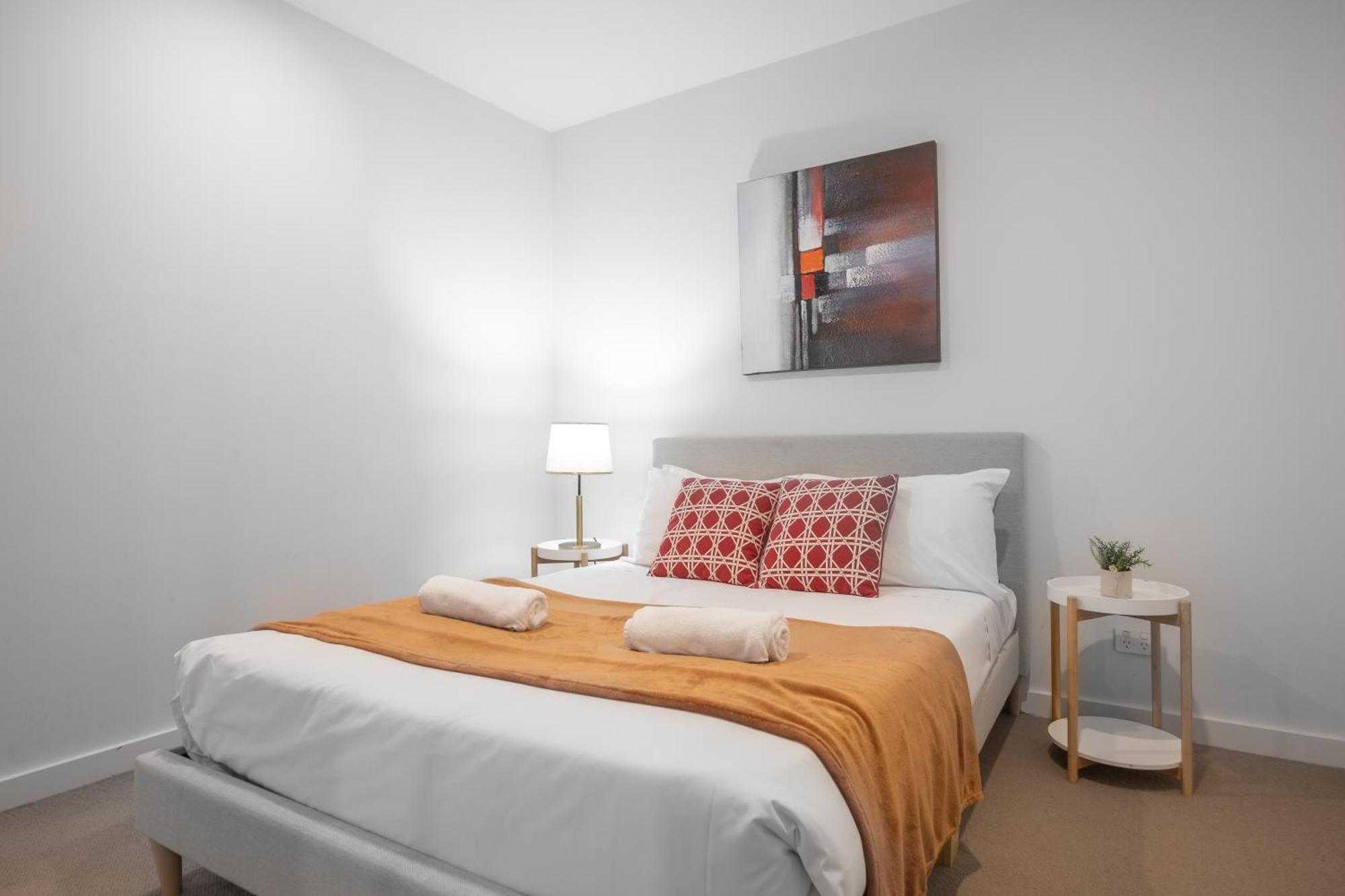 Cbd 2br Apt With Pool Gym