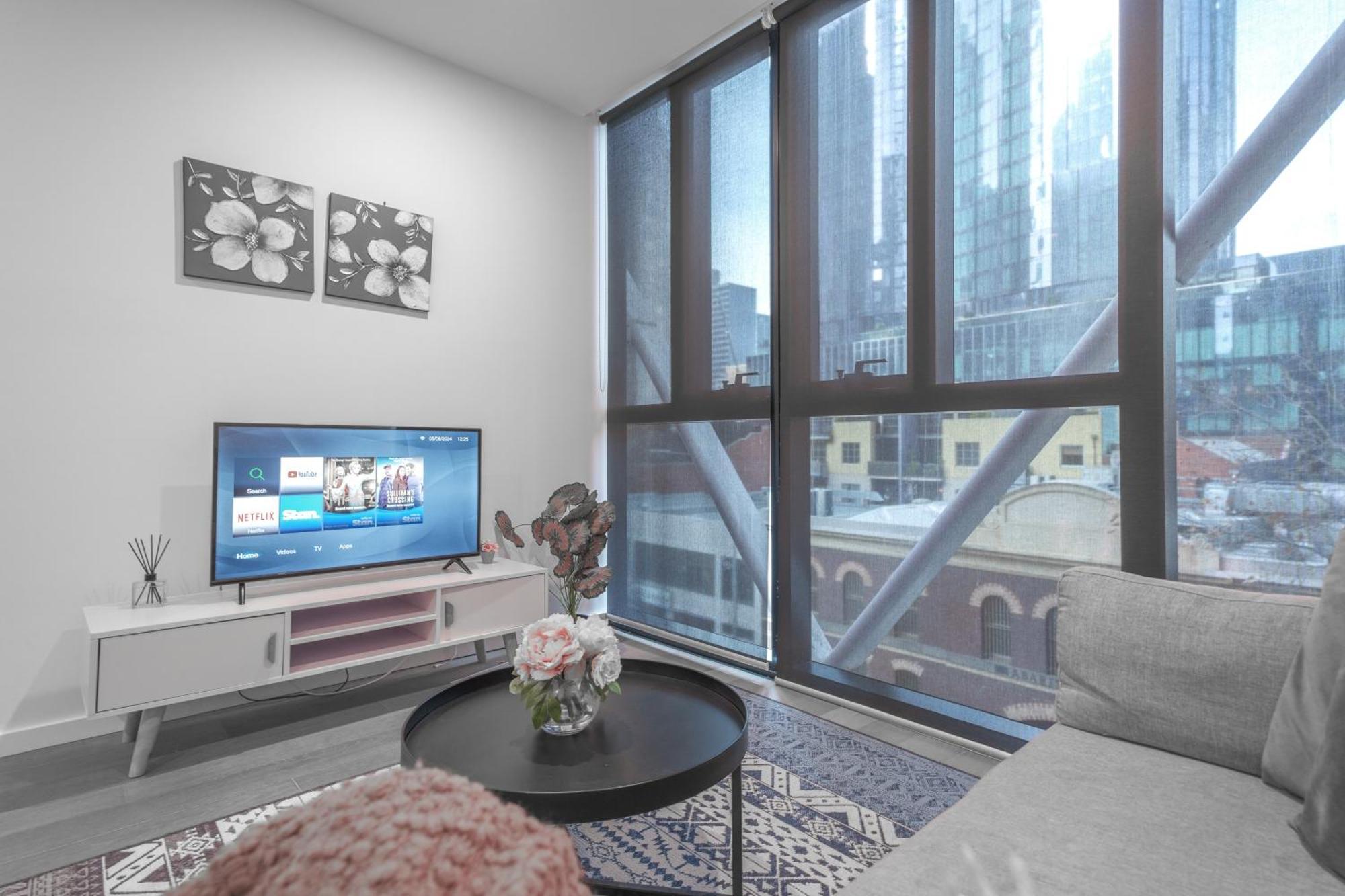 Cbd 2br Apt With Pool Gym Apartment *